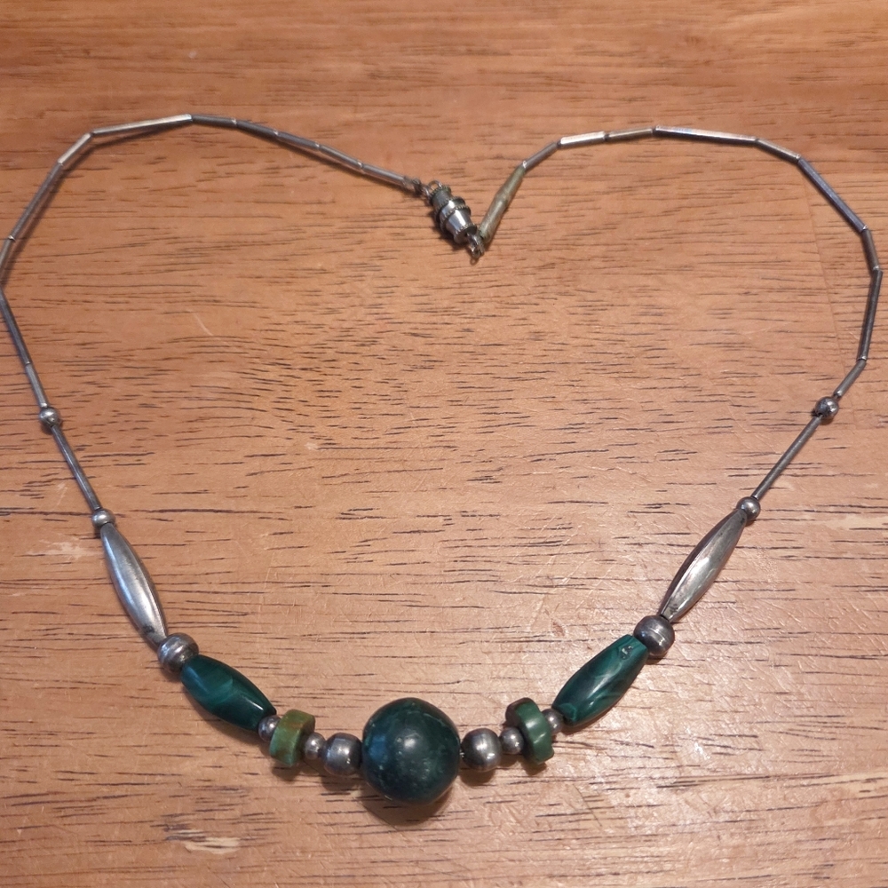 Vintage Liquid Sterling Silver Southwestern Malachite Beaded Necklace